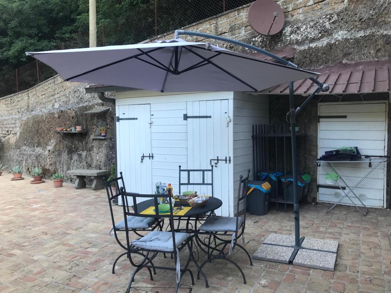 Casetta Santa Fortunata Guest House Sutri Exterior photo